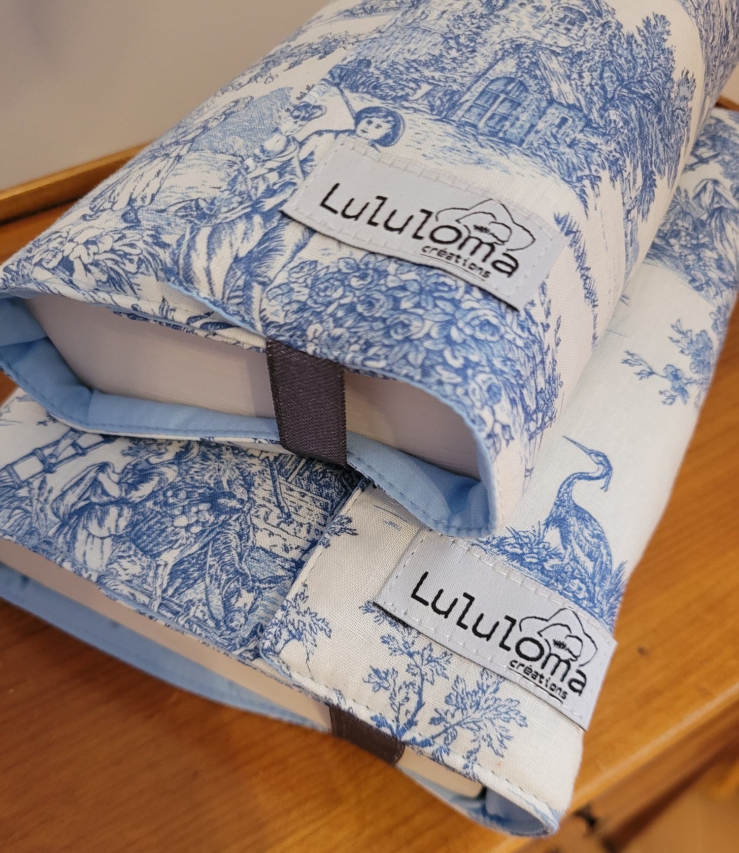 Couvres livres en tissu- format POCHE (épaisseur ajustable)