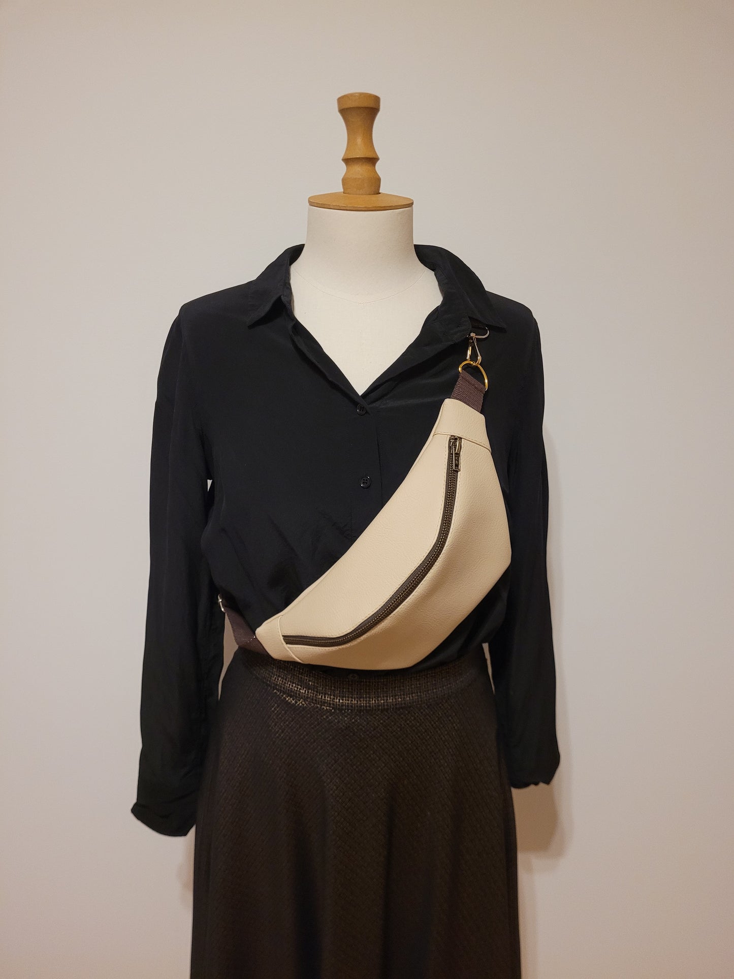 Sac banane beige doublure rond irisé