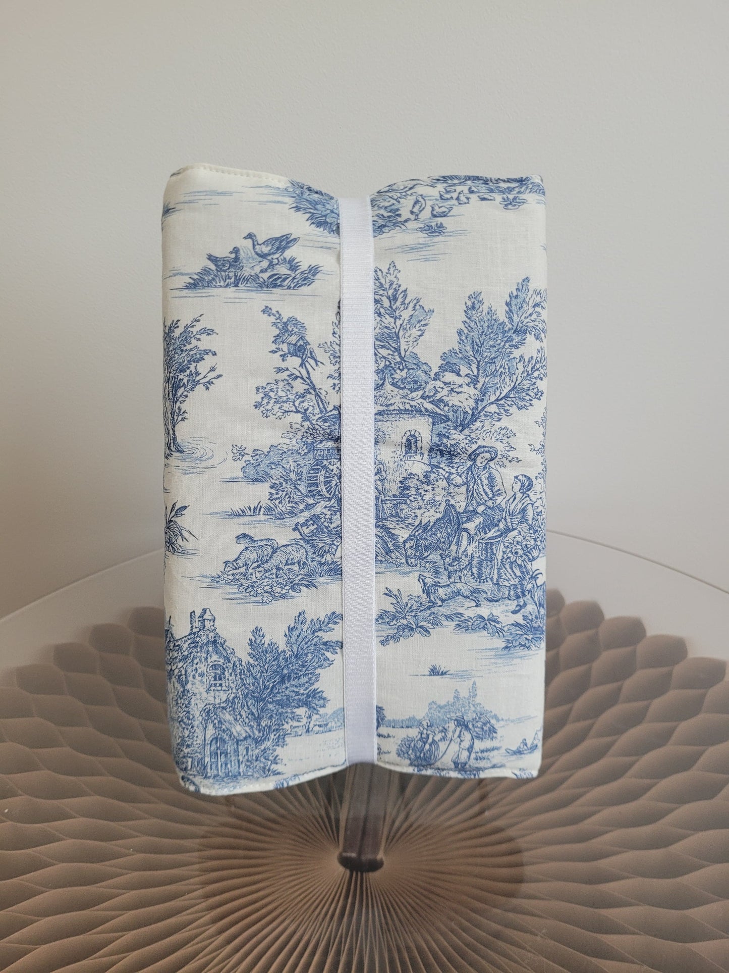 Couvre livre en tissu (livre broché) - Tissu toile de Jouy bleu