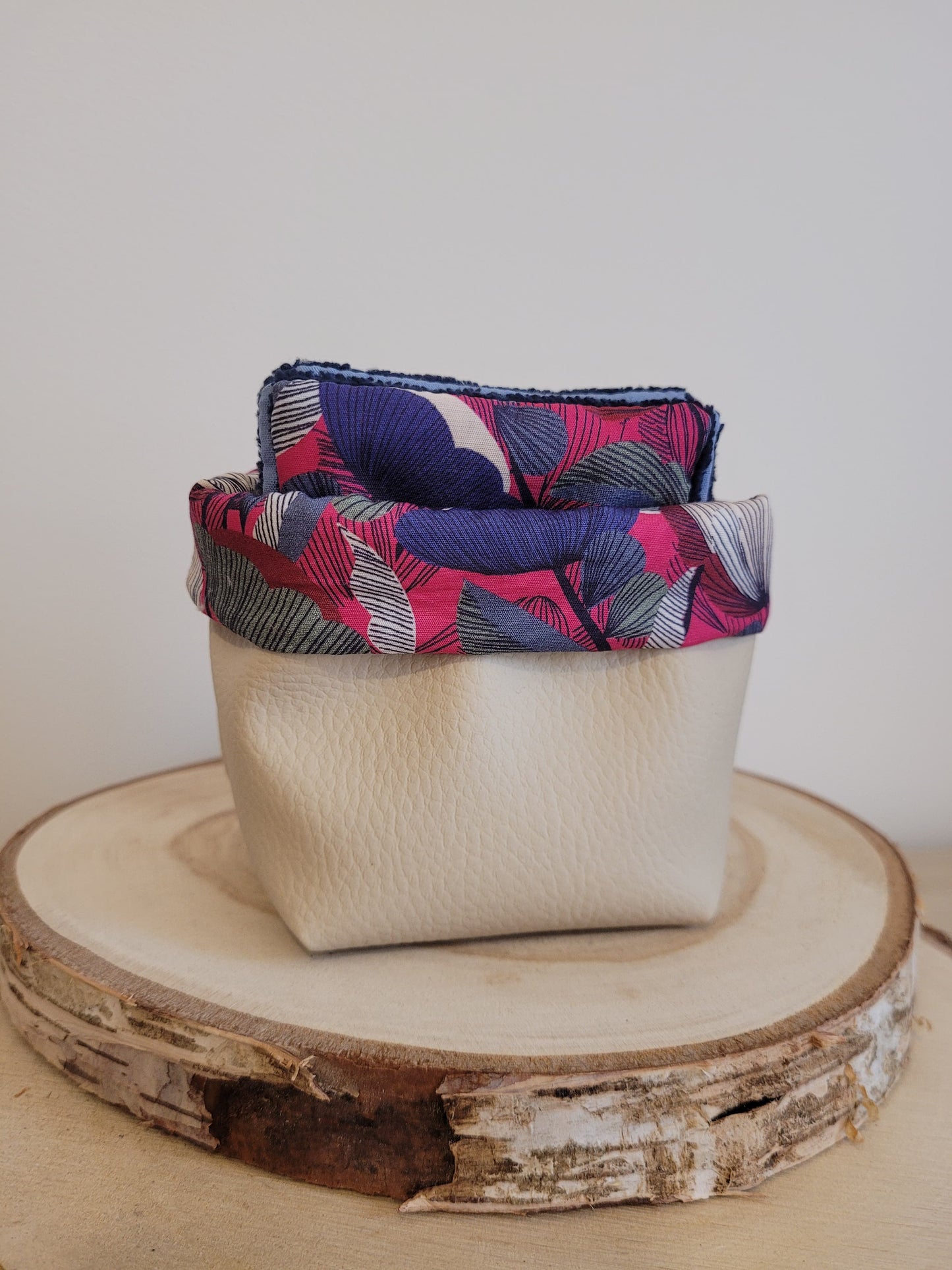 Panier de rangement pour lingettes démaquillantes réutilisables (8cmx8cm) - Fleurs fuchsia violette - Lululoma Créations