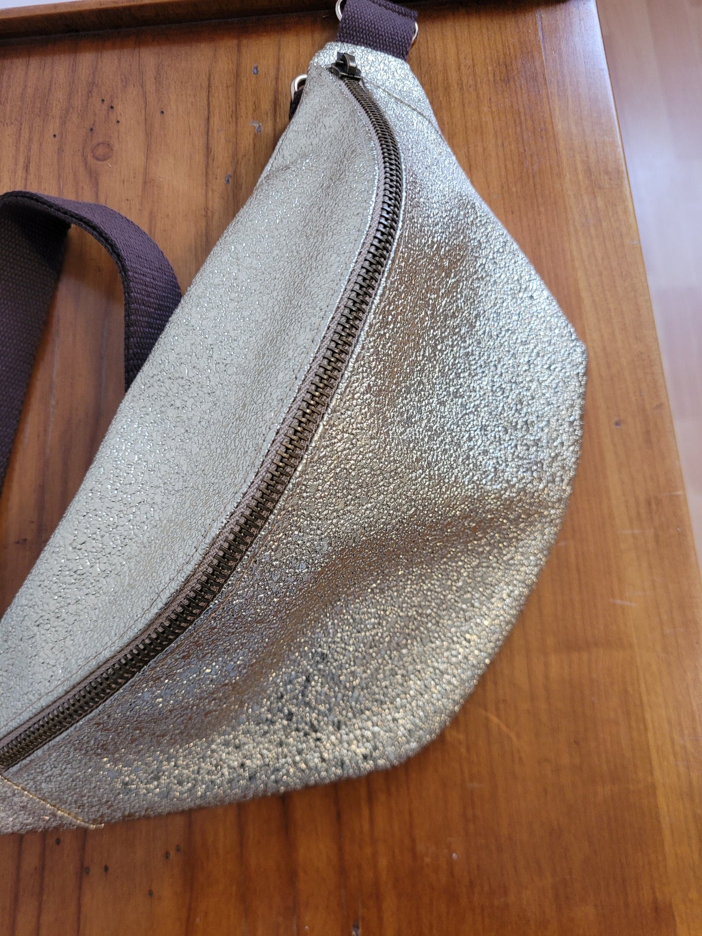 Sac banane simili cuir Doré doublure jungle - Lululoma Créations