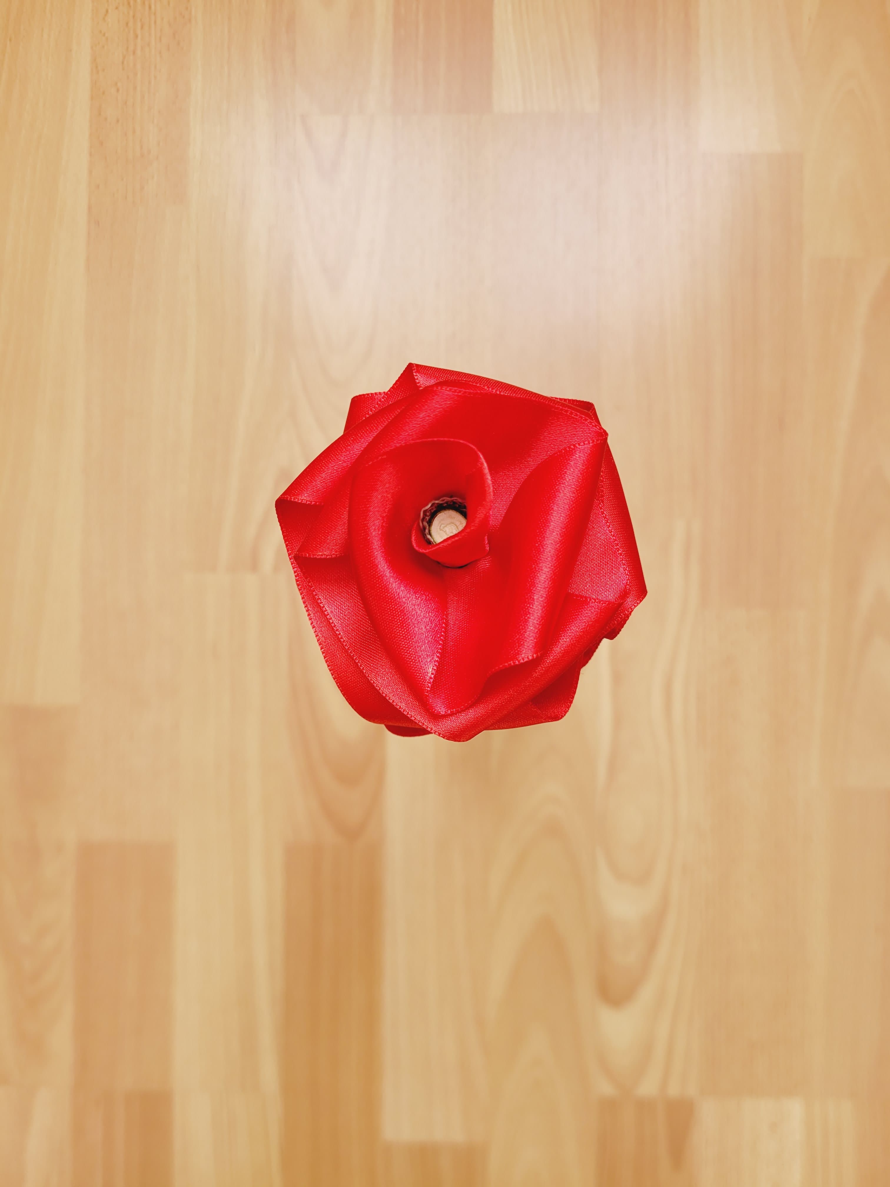 Rose éternelle en satin | Rouge