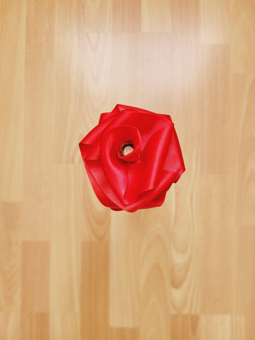 Rose éternelle en satin | Rouge