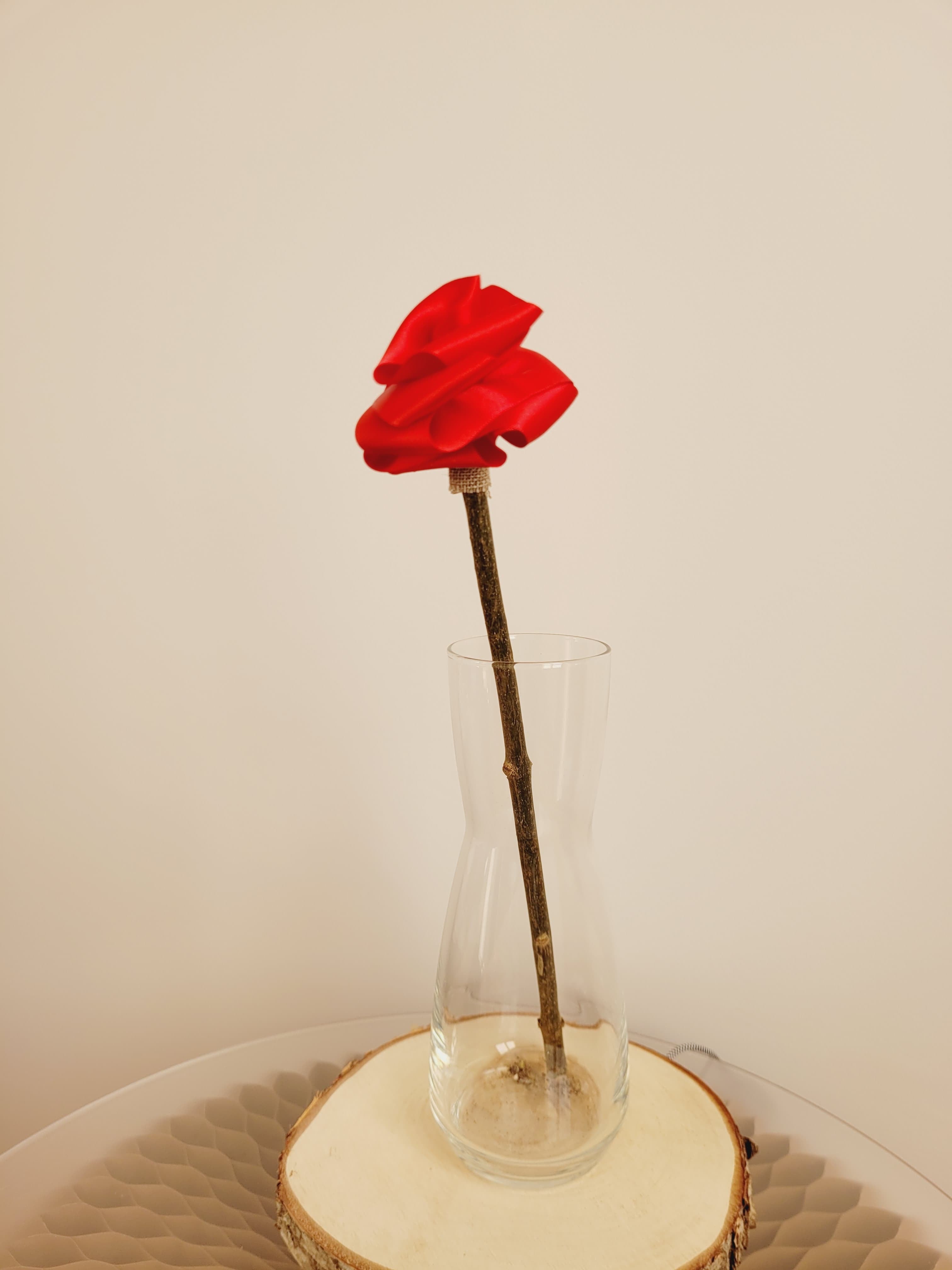 Rose éternelle en satin | Rouge