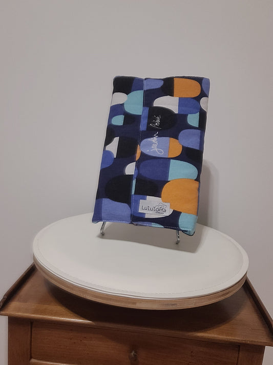 Couvre livre en tissu (livre broché) - Tissu bulles gélules foncé - Lululoma Créations