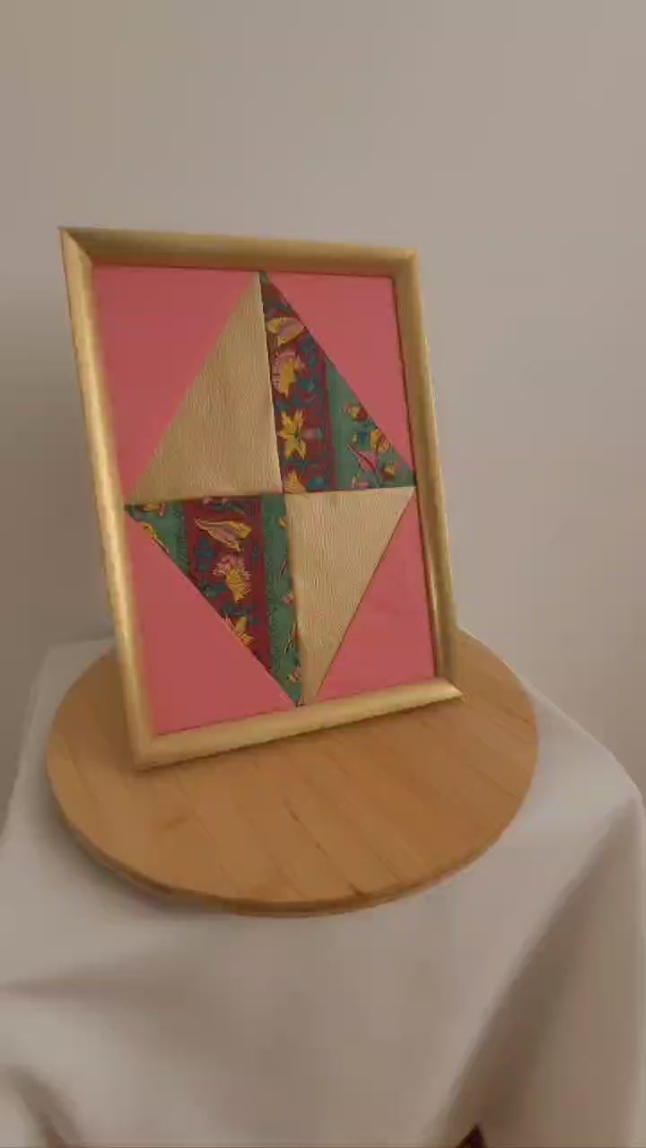 Tableaux textiles - Cerf volant rose et doré 21cm x 30cm