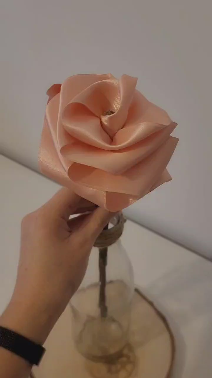 Fleurs tissu - rose satin rose pâle - fleurs artificielle - fleurs roses éternelle