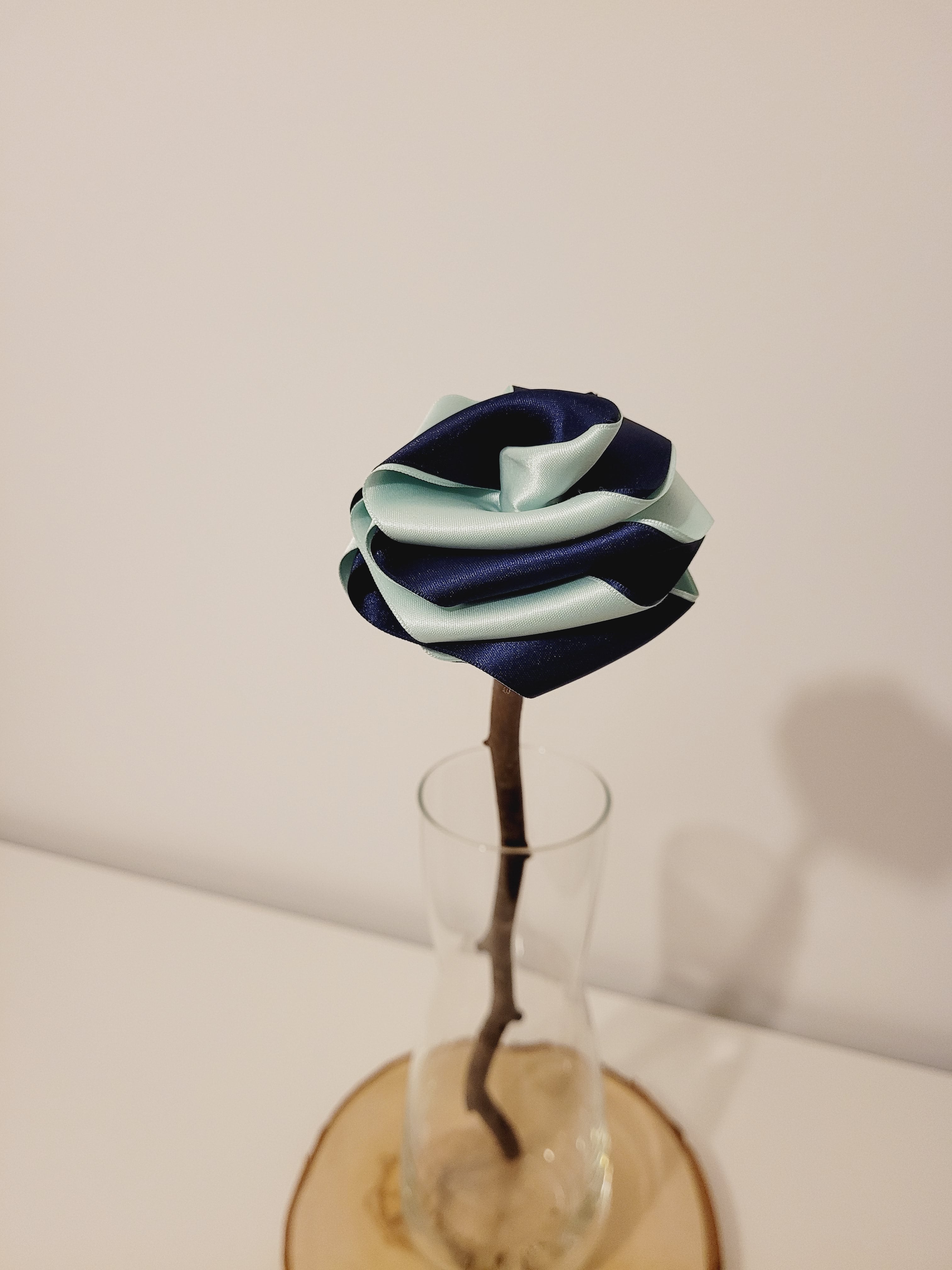 Rose éternelle en satin | Bicolore Bleu foncé & Vert d'eau - Lululoma Créations