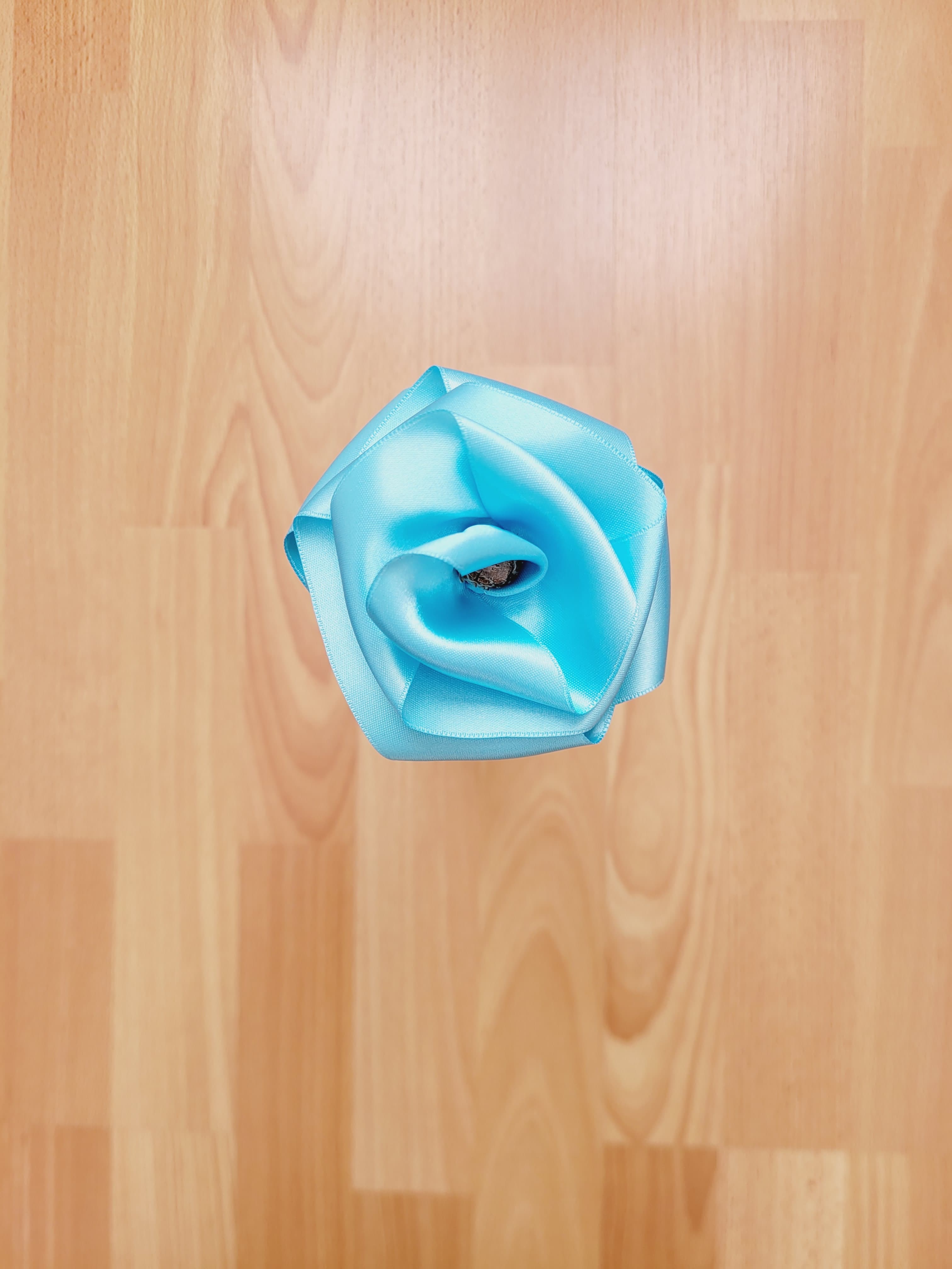 Rose éternelle en satin | Bleu ciel - Lululoma Créations