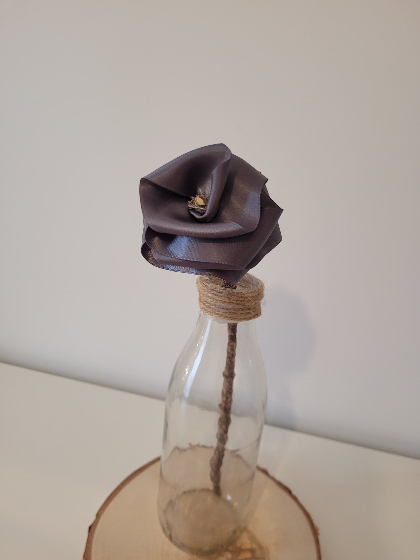 Rose éternelle en satin | Gris - Lululoma Créations
