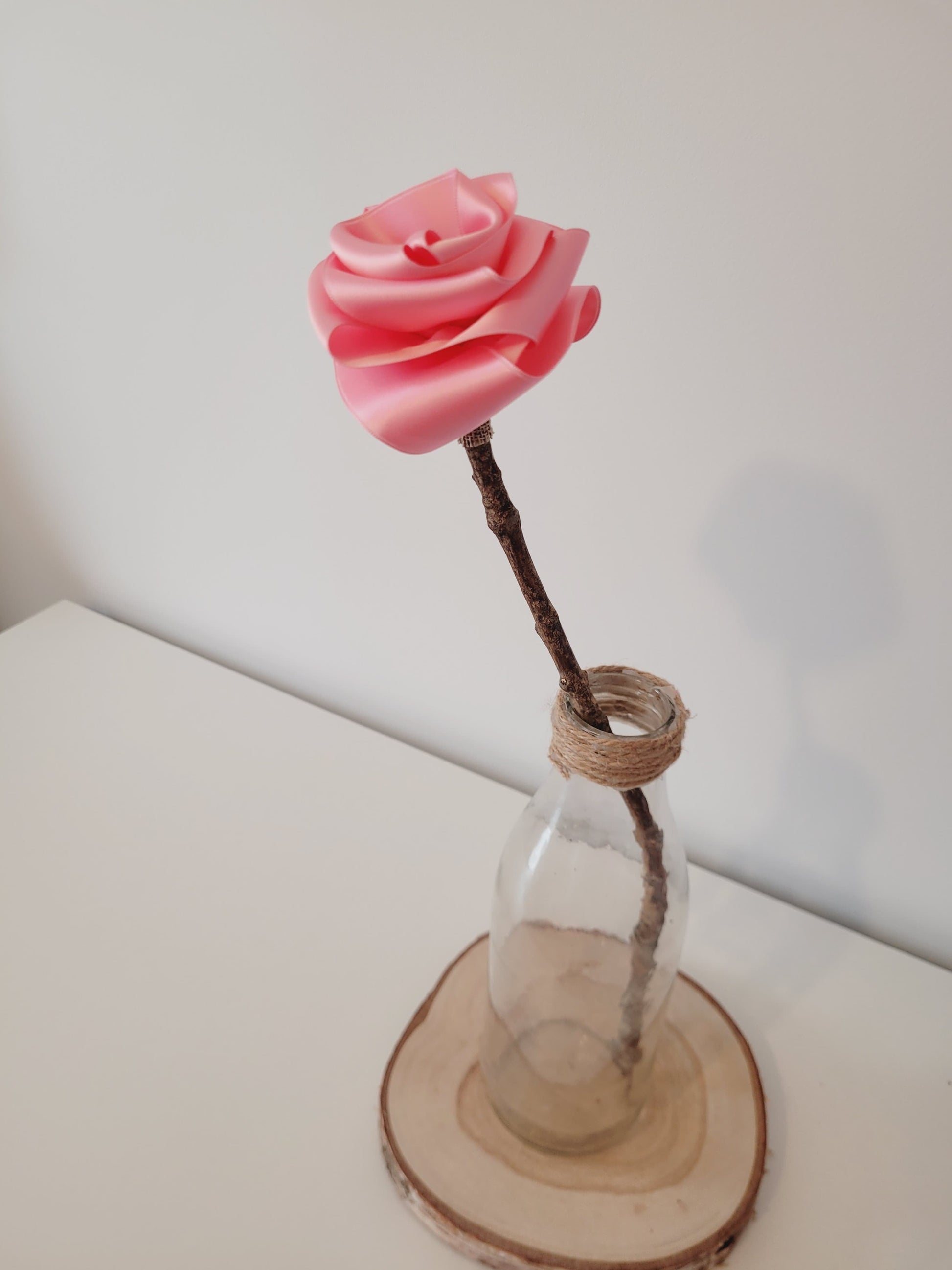 Rose éternelle en satin | Rose bonbon - Lululoma Créations