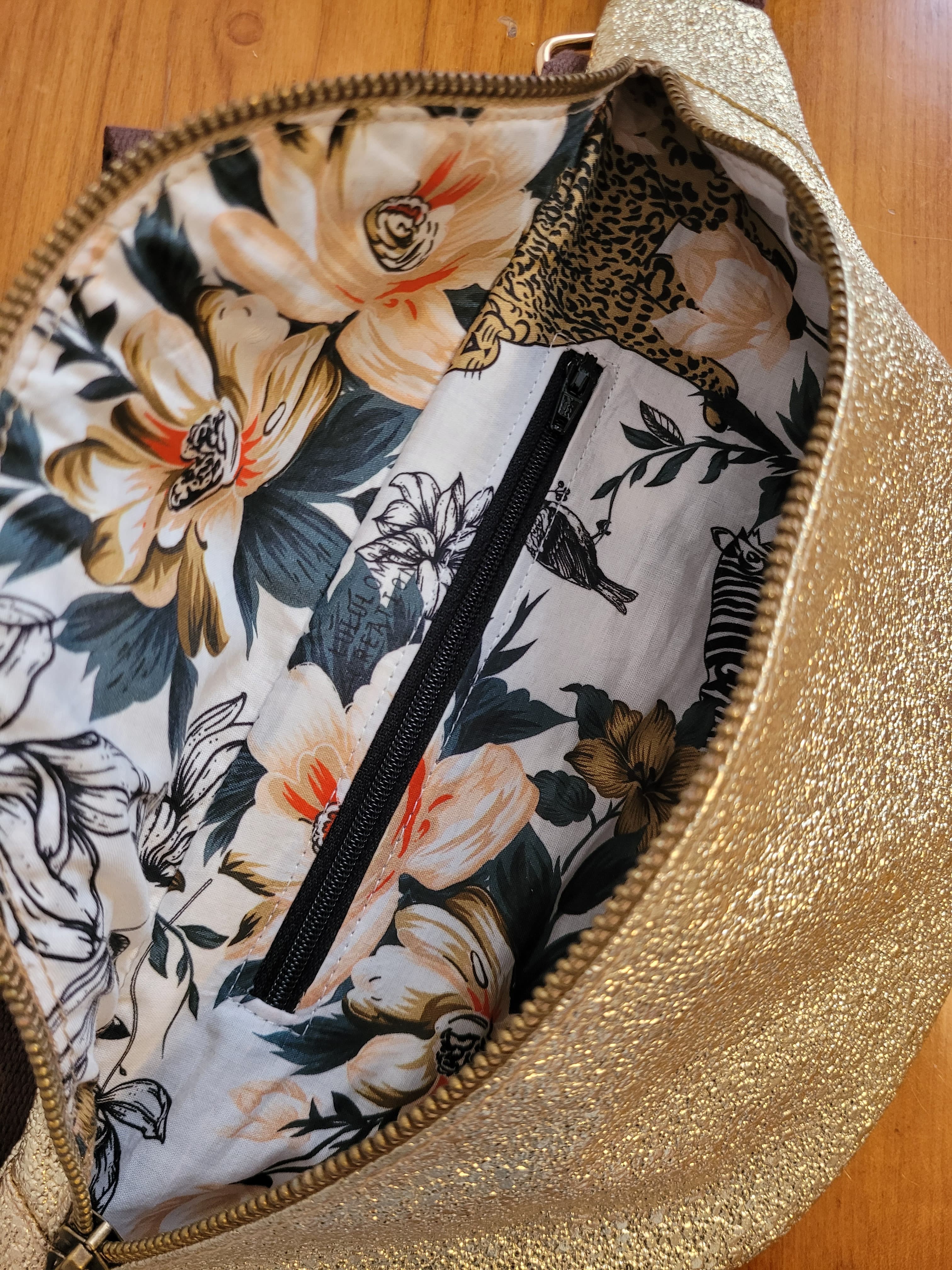 Sac banane simili cuir Doré doublure jungle - Lululoma Créations