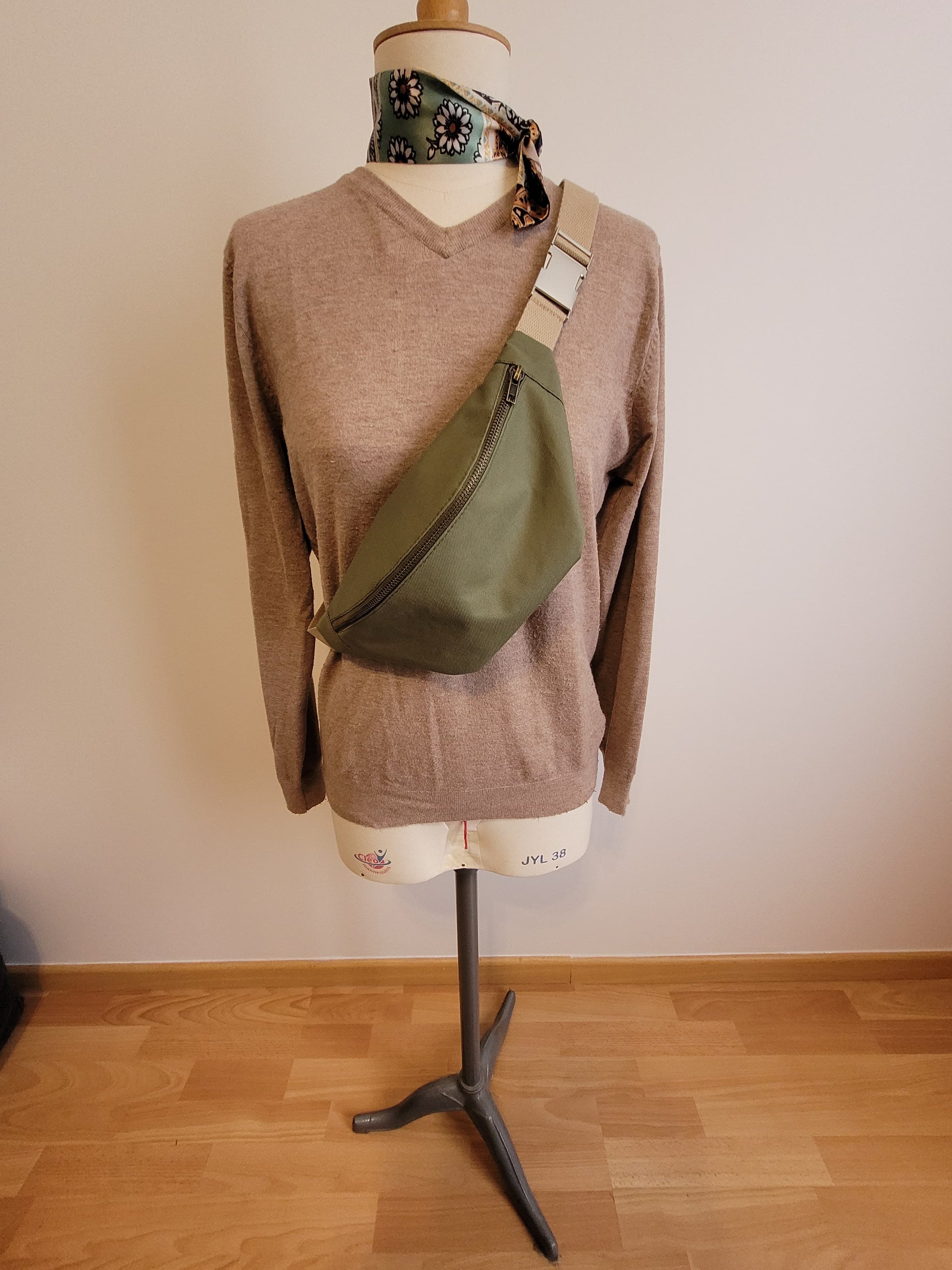 Sac banane simili cuir kaki doublure peps - Lululoma Créations